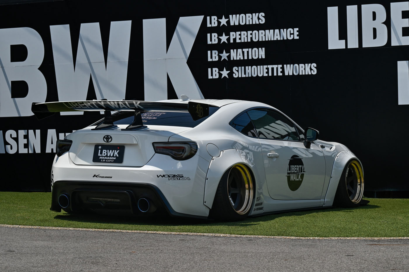 LB-WORKS TOYOTA 8600058