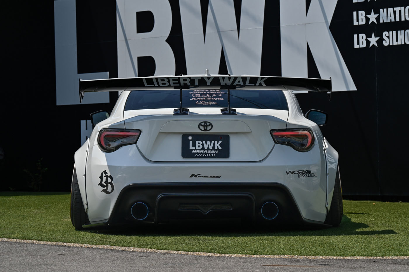 LB-WORKS TOYOTA 8600059