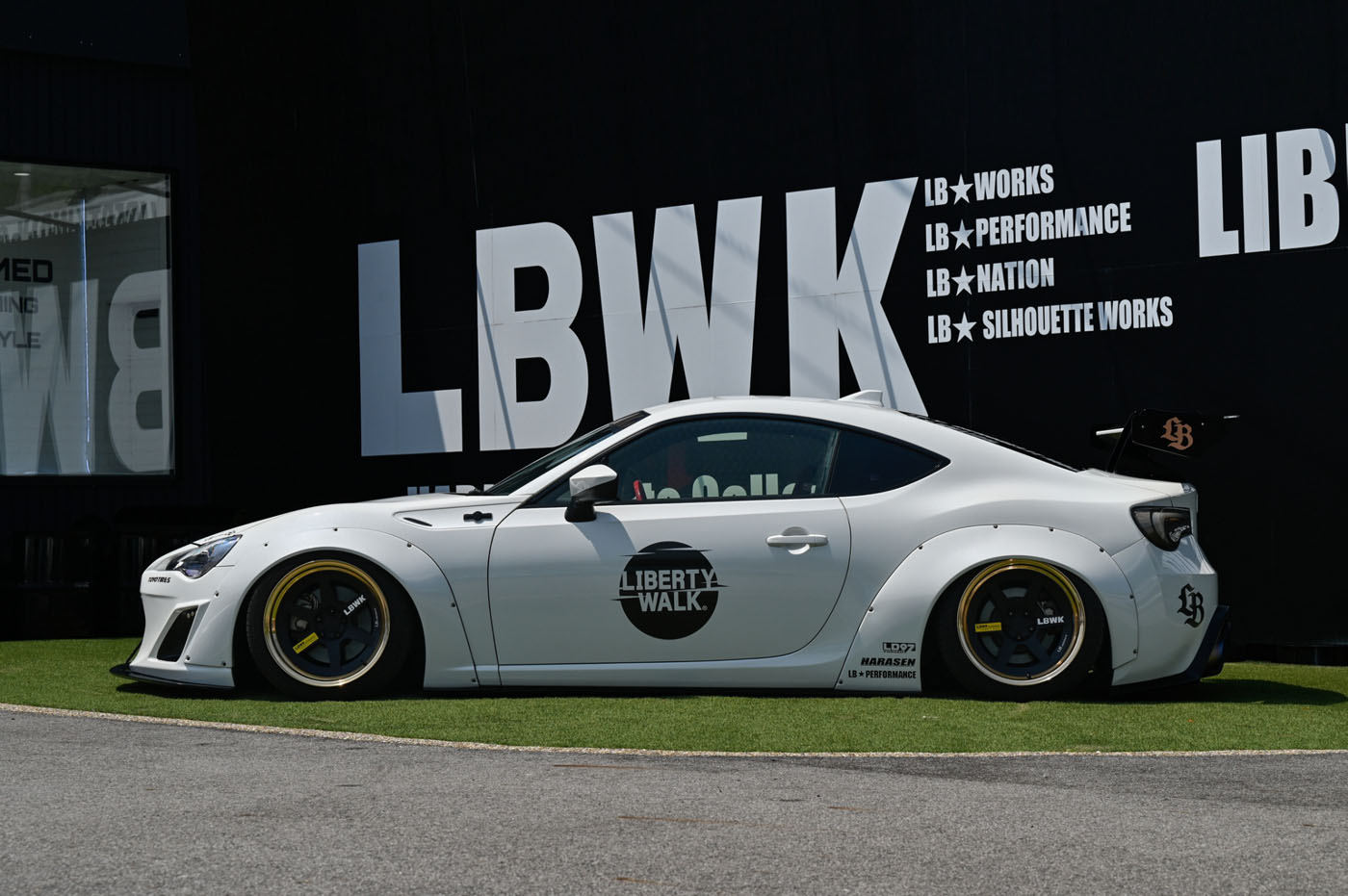 LB-WORKS TOYOTA 8600061