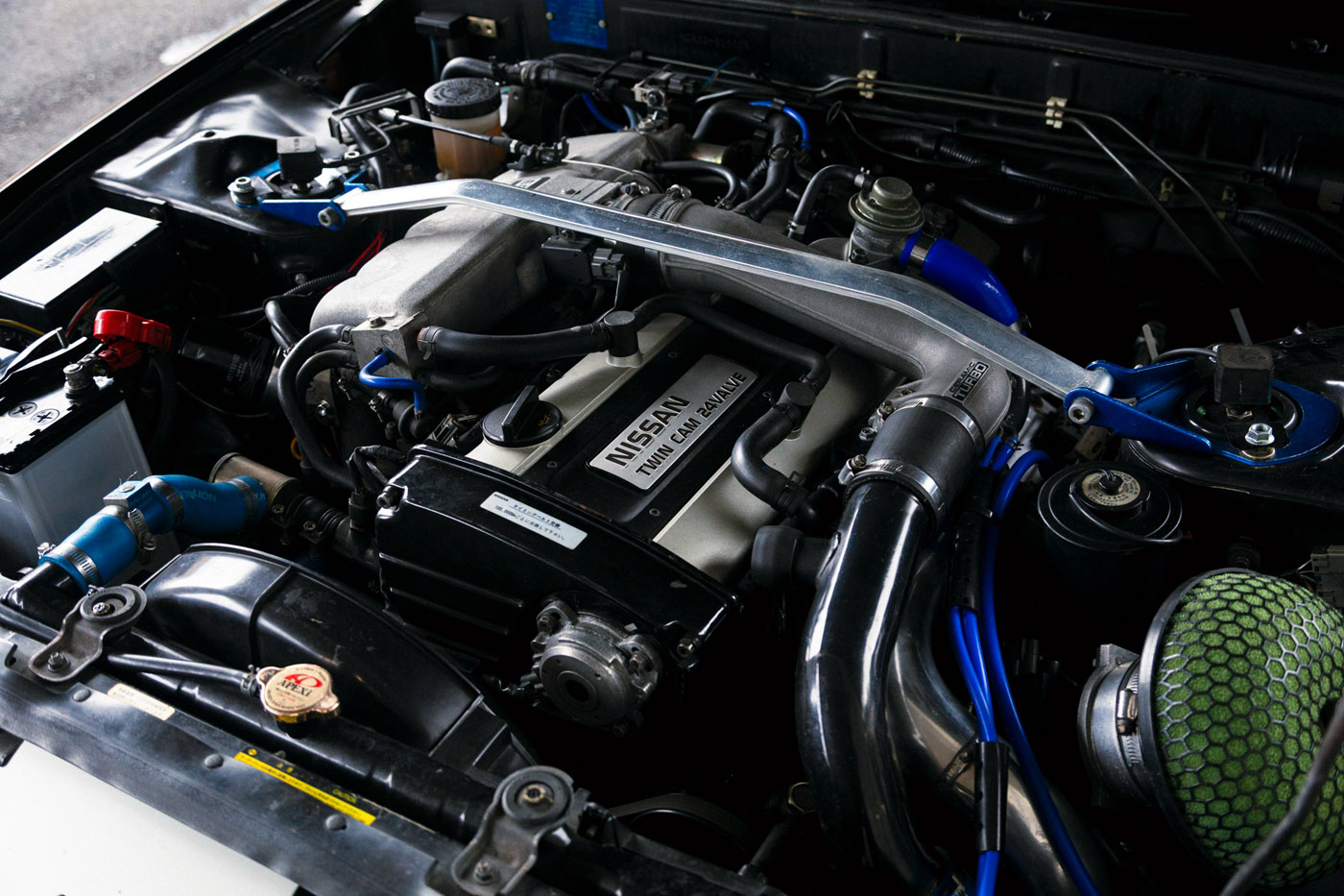 NISSAN SKYLINE HCR3200027